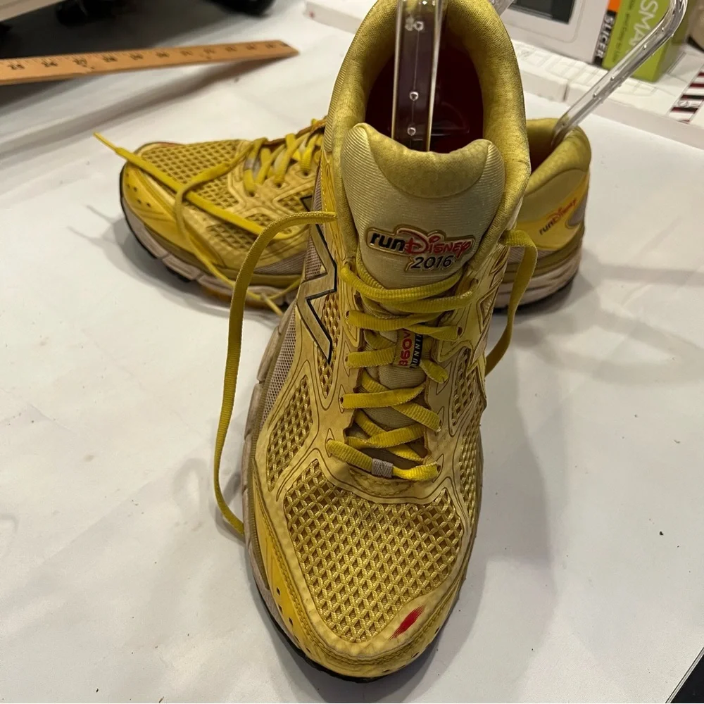 RUN DISNEY New Balance Run Disney 2026 ladies size 12 - Picture 7 of 15